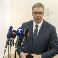 Vučić se obraća iz Davosa