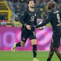 Lud preokret Dortmunda: Gubili 0:2, promašili penal, pa ipak pobedili HSV uz tri gola za 11 minuta