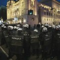 "Solidarni smo sa Univerzitetom u Beogradu, pozivamo evropske vlasti da preduzmu mere": Zbog upada policije u Rektorat…