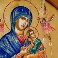 Slavimo Pokrov Presvete Bogorodice: Veruje se da Majka Božja čuva dom, a evo šta žene treba da urade