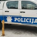 Nesreća u Nikšiću: Prevrnuo se viljuškar, poginuo tinejdžer (14)