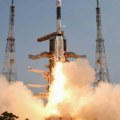 Istorijski dan za indiju: Letelica Čandrajan-3 uspešno lansirana na put za Mesec