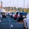 Oprez! Ovde je totalni kolaps: Kolona vozila duga skoro dva kilometra VIDEO