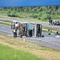 Ćerka traži majku koja je bila u autobusu koji je učestvovao u stravičnoj nesreći na auto-putu