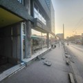 Pogledajte mesto gde je sa hotela Slavija pala kamena ploča: Puka sreća spasila prolaznike (FOTO)
