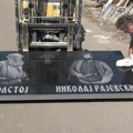 Ideja iz Njujorka realizovana u Srbiji! Ovako je Slobodan Mladenović samostalno sagradio spomenik čuvenom ruskom piscu