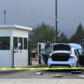Napad na FBI: Vozač autom udario u kapiju zgrade u Pitsburgu