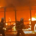(Video) Putnik se živ zapalio u autobusu?! Plamen gutao sve pred sobom, najmanje šestoro mrtvih: Jezivi detalji užasa u…
