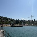 Zatvorena glavna plaža u Portorožu u Sloveniji zbog izlivanja goriva u more