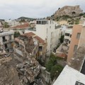 Zasad četvoro poginulih u ruševini zgrade u Atini, traga se dalje