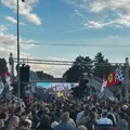 Studenti biciklisti stigli pred Kragujevac, građani ih čekaju kod Zastavinog solitera