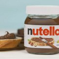 U kamionu sa srpskim tablicama hrvatski carinici otkrili neprijavljenu robu: 400 tegli nutele, skoro 200 pakovanja kinder…