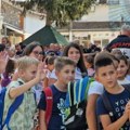 Cvetanović obišao prvake Osnovne škole „Radoje Domanović“ u Manojlovcu