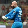 „Bomba“ niotkuda: Milinković-Savić ide u Mančester junajted?