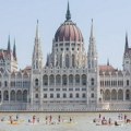 Evropska komisija zapretila Mađarskoj merama ako izglasa zakon protiv nevladinih organizacija