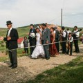 Koliko košta mladina nevinost? Najstroži test na romskim svadbama, "čast" se godinama otplaćuje