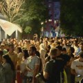 Beograđani u protestnoj šetnji, idu do brata Ane Brnabić i premijera Macuta