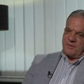 Dejan Vuk Stanković demantovao da mu je otkopčan šlic: "Takav je model pantalona"
