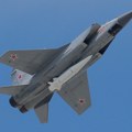 Ruski lovac-presretač "mig-31" srušio se u Lipeckoj oblasti; Tramp: Možda ćemo uvesti još neke sankcije Rusiji