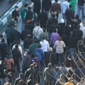 Zapadni izvori tvrde da je najmanje 20 ljudi stradalo u protestima u Iranu
