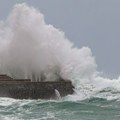 Pogledajte snimke jedne od najjačih ciklonalnih plima u Hrvatskoj: Jugo duvao 137 km/h, more se diglo za 70 cm