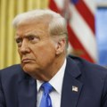 Tramp "uznemiren",ima i jačeg od njega: Kongres poništio carine Kanadi