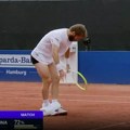 Poseban vid frustracije: Zbog izgubljenog poena skinuo šorc (?!)