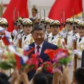 „Želeo bih da kažem predsedniku“…: Putin će se u Pekingu sresti sa Kinezom koga je kao dečaka upoznao pre 26 godina (VIDEO)…