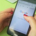 Oglasio mobilne na prodaju, a kada mu je Nišlija platio dva telefona prestao da se javlja