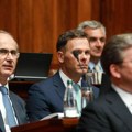 Скупштина Србије: Подршка влади, избори ‘на чекању’