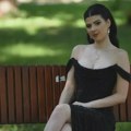 Ona je nakon dve decenije prva prijepoljska maturantkinja koja će studirati u Londonu: Lepa Tajra ostvaruje svoj san – uložila…