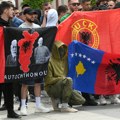 Ne staje haos u Prištini; Nastavlja se protest pristalica tzv. OVK