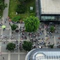 Debakl u Šapcu Dušan Petrović izveo demonstrante, slika govori više od 1.000 reči! Viđene gnusne scene (foto/video)