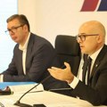 "Srbija je naša kuća i nastavićemo da se borimo": Vučić i Vučević na sastanku članova SNS u Nišu (foto)