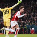 Ludnica u ligi šampiona: Arsenal kroz dramu do četvrtfinala, Grujićev gol nedovoljan Portu - Barselona počistila prvaka…