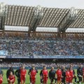 Fudbaleri Napolija klečanjem podržali Žuana Žezusa