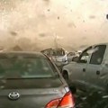 Pojavio se zastrašujući snimak udara tornada: Pogledajte kako izgleda kada priroda pokaže svu svoju silu (video)