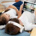 Velika Britanija nalaže tehnološkim firmama da “ukrote algoritme” kako bi zaštitile decu