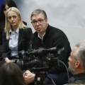 Vučić: Ne treba podilaziti mladima, moraju brže da sazrevaju