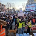 U toku petosatni protest u Kraljevu: Blokirane tri glavne saobraćajnice