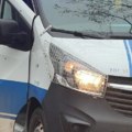 Drama na crnogorskom primorju! Zbog raskida isekao vene i pokušao da skoči sa zgrade!