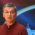 Ćuta Vučiću: “Oslobodi studenta Jovičića, otkrij ko ga je vezao na sahrani!”