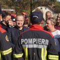 (Foto) Bekerat obišao vatrogasce iz EU koji gase požar u Deliblatskoj peščari: "Srbija nije sama"