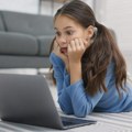 Bezbednost dece na internetu: Znate li šta je "aura farming" - kad dete preko noći postane mim