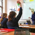 Obrazovanje u Srbiji: Zašto deca ne znaju šta su delišes jabuke i kakve veze ima administracija sa tim
