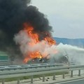 Horor na auto-putu Miloš Veliki: Vozio u kontrasmeru pa se posle sudara zapalio, strahuje se da ima mrtvih! Video, foto