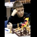 Leonid stopama legendi: Osmogodišnji dečak privukao pažnju šahovske javnosti