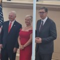 (FOTO) Kristofer Hil na prijemu u ambasadi: SAD žele da budu uz Srbiju i sa drugim partnerima