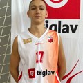 Ima 15 godina, profesionalni ugovor i već ga porede sa Nikolom Jokićem: Jovan iz Niša sanja NBA