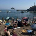 Krkljanac na ovaj plaži u crnoj gori, Mirjana iz Čačka progovorila o cenama "Znate koliko plaćam dve ležaljke i suncobran?!"…